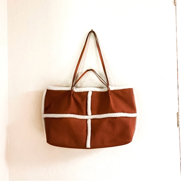 Universal Thread Target XL Brown Sherpa Tote Huge! - Picture 6 of 12